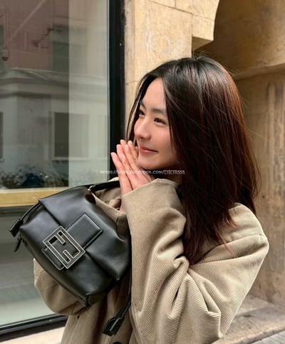 Fendi 大胖水餃包8