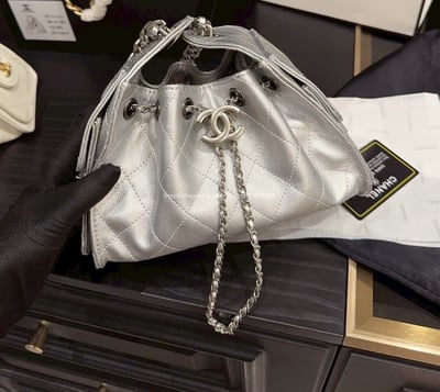 小香hobo mini抽繩水桶包10