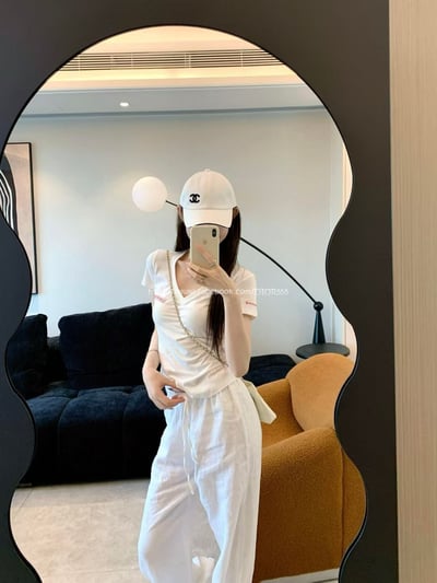 克羅心V領透視4