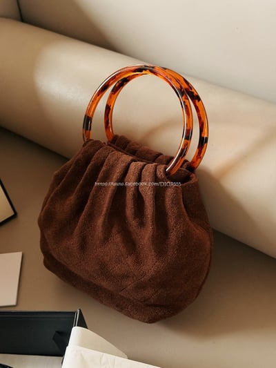 小香麂皮元寶手提包8