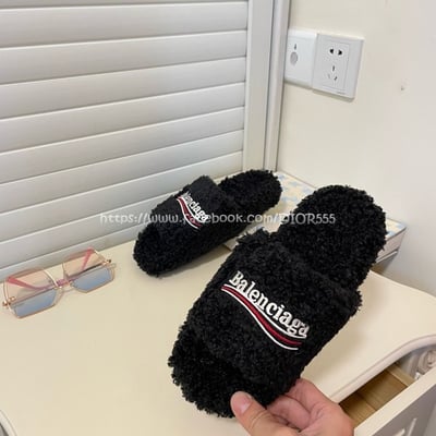 巴黎世家毛毛拖鞋11