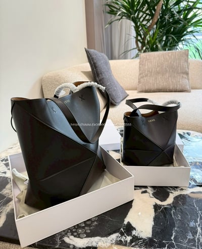 Loewe Puzzle Fold Tote10