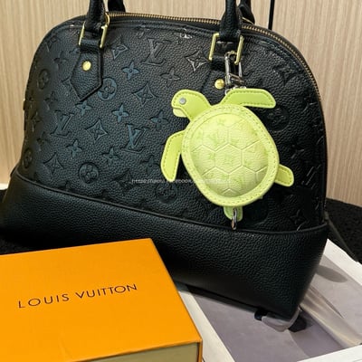 LV 海龜吊飾3