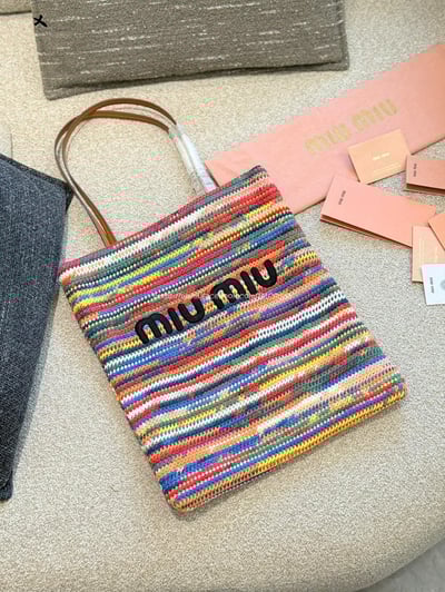 MiuMiu針織包 12