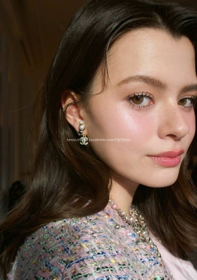 小香滿鑽雙C耳環2