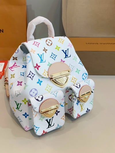 LV白3彩後背包8