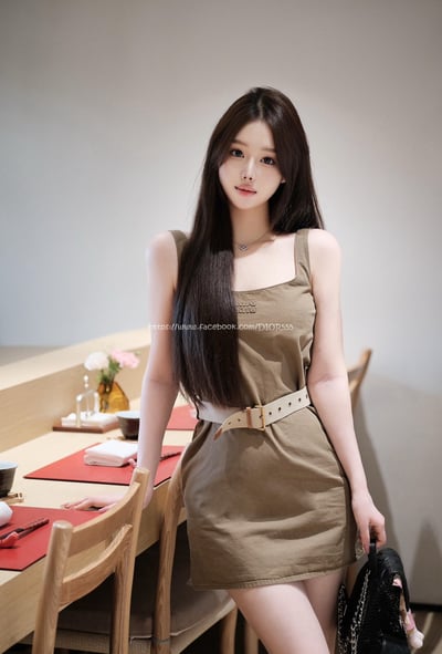 miumiu工裝背心裙8