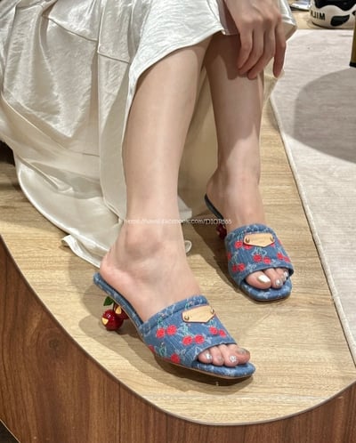 LV櫻桃跟高跟拖鞋2