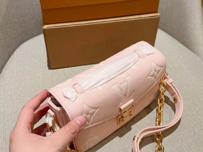 Lv Métis 郵差包8