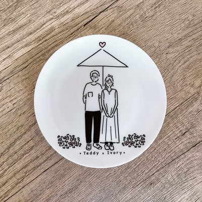 【客製化似顏繪】簡約萌萌愛情傘＿點心盤(6.5吋骨瓷盤)6