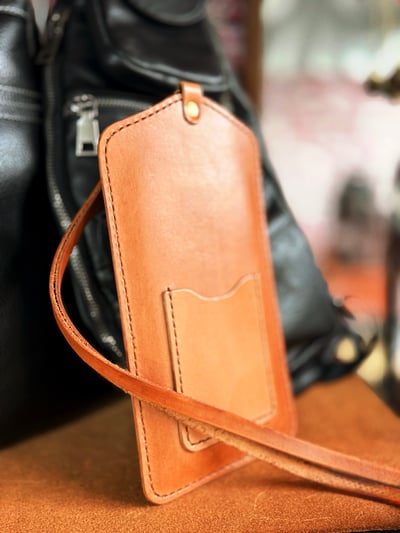 時尚手機皮套-附牛皮頸掛背帶4
