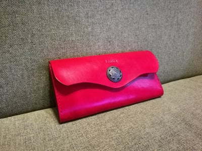 ［ 手拿包 ]-- 靚釦長夾3