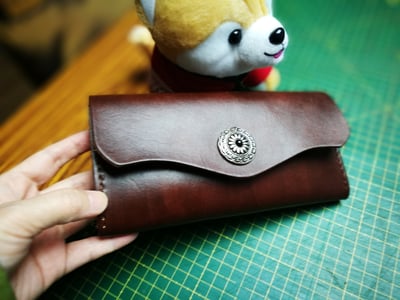 ［ 手拿包 ]-- 靚釦長夾2