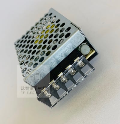 12V/1.3A /15W 單組交換式電源供應器   2