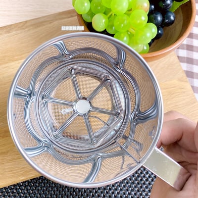 日本貝印KAI－手壓式不鏽鋼麵粉篩6