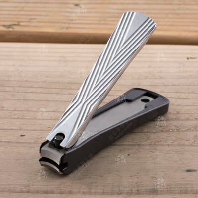 日本貝印KAI－3D拱刃男性指甲剪8