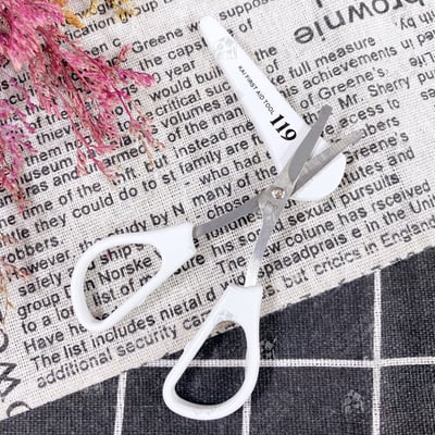 日本貝印KAI－119系列 圓頭鼻毛剪刀附套5