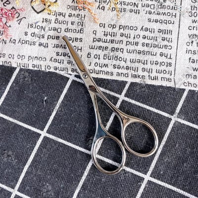 日本貝印KAI－關孫六圓頭鼻毛剪6