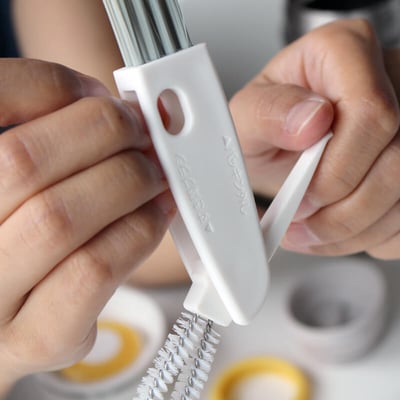 日本MARNA－三合一多功能瓶蓋清潔刷9