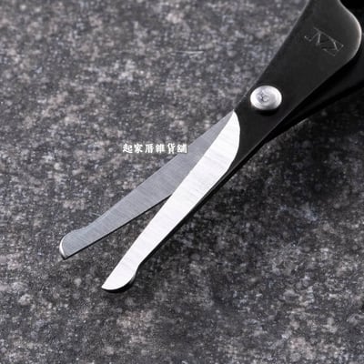 日本貝印KAI－AUGER 圓頭鼻毛剪附蓋4