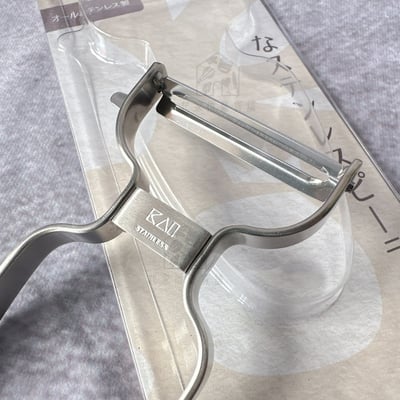 日本貝印KAI－不鏽鋼刮皮器3