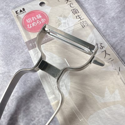 日本貝印KAI－不鏽鋼刮皮器5