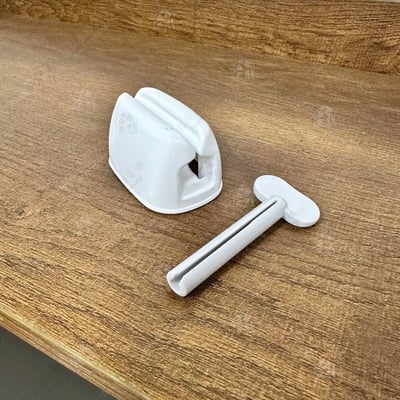 日本IP System－站立式擠牙膏器6
