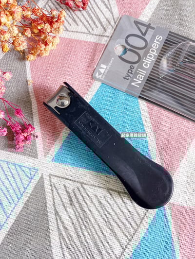 日本貝印KAI－type004 不鏽鋼彎口指甲剪（M黑）3