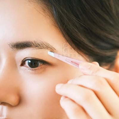 日本貝印KAI－不鏽鋼眉夾2