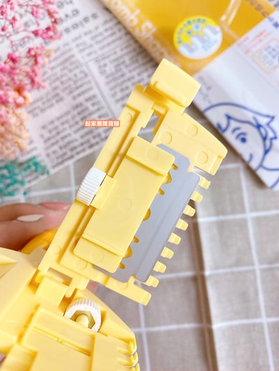 日本貝印KAI－可調節修薄梳3