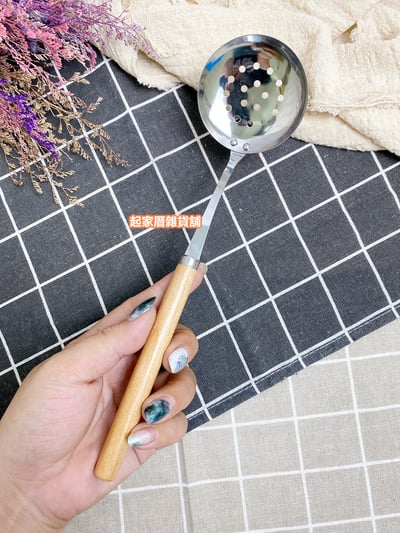 日本貝印KAI－木柄小漏杓2