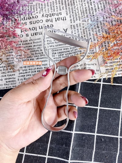 日本貝印KAI－SELECT100 18-8不鏽鋼斜刃刮皮器3