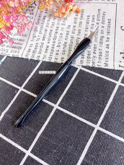 日本 GREEN BELL－指甲息皮去除棒（V型）3