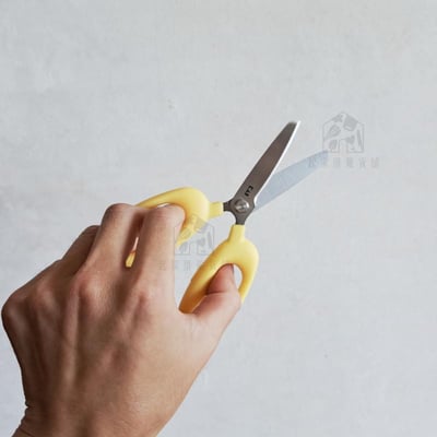 日本貝印KAI－兒童專用廚房剪刀8