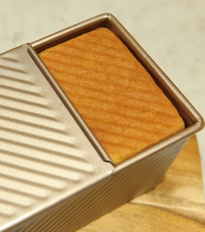 學廚Chefmade－香檳金波紋滑蓋不沾吐司模（450g）8