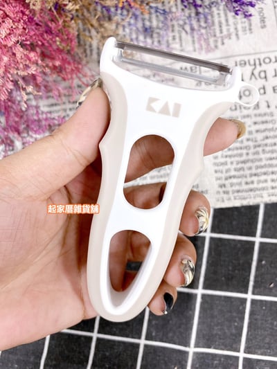 日本貝印KAI－防滑刮皮器5