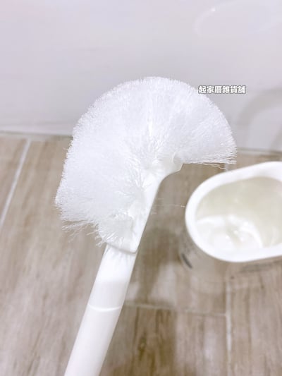 日本 float－細纖維毛磁吸馬桶刷附底座7