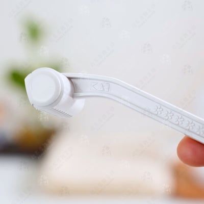 日本KAI貝印－T型足部去角質刮刀3