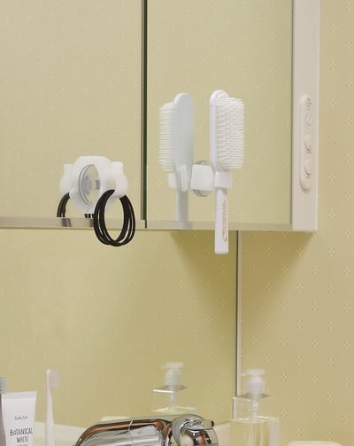 日本inomata－吸盤式雙向掛勾（白）5