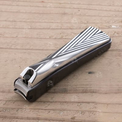 日本貝印KAI－3D拱刃男性指甲剪9