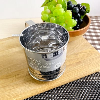 日本貝印KAI－手壓式不鏽鋼麵粉篩3