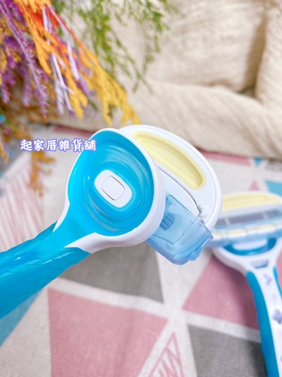 日本貝印KAI－AQUAFIT 彈力美體刀（3入）4