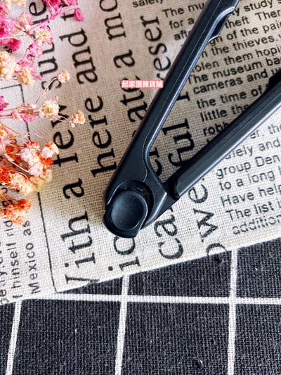 日本貝印KAI－吹直髮夾梳5