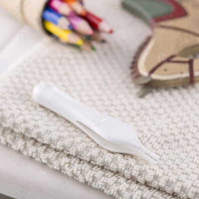 日本貝印KAI－baby鼻垢夾2