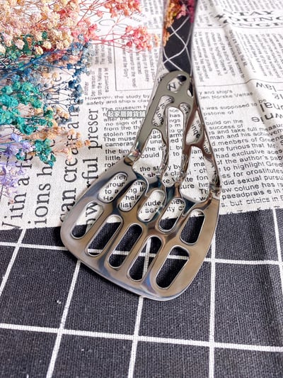 日本貝印KAI－18-8不鏽鋼一體成形L型壓泥器4