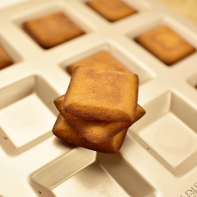 學廚Chefmade－香檳金12連正方型費南雪蛋糕模3