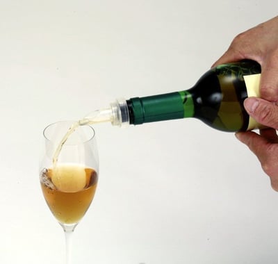 日本貝印KAI－倒酒塞頭附蓋9