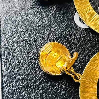 Chanel 秀款放射C耳夾4