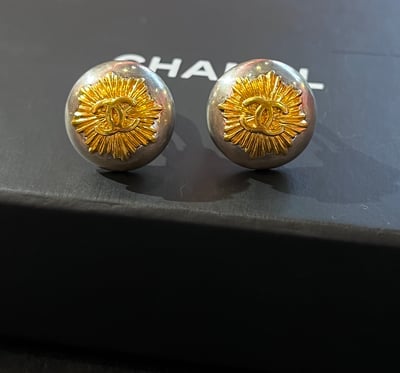 Chanel雪花耳夾1