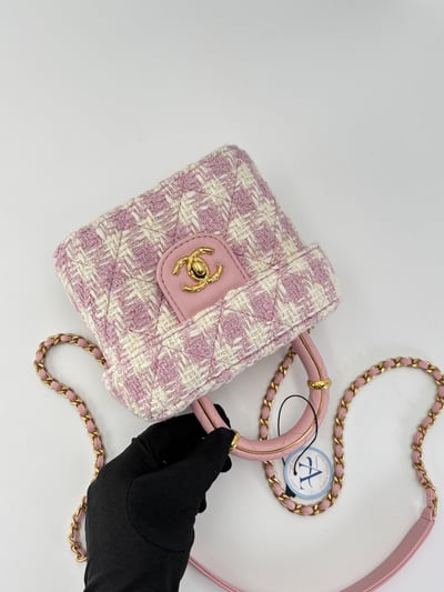 Chanel粉色粗毛呢盒子包6